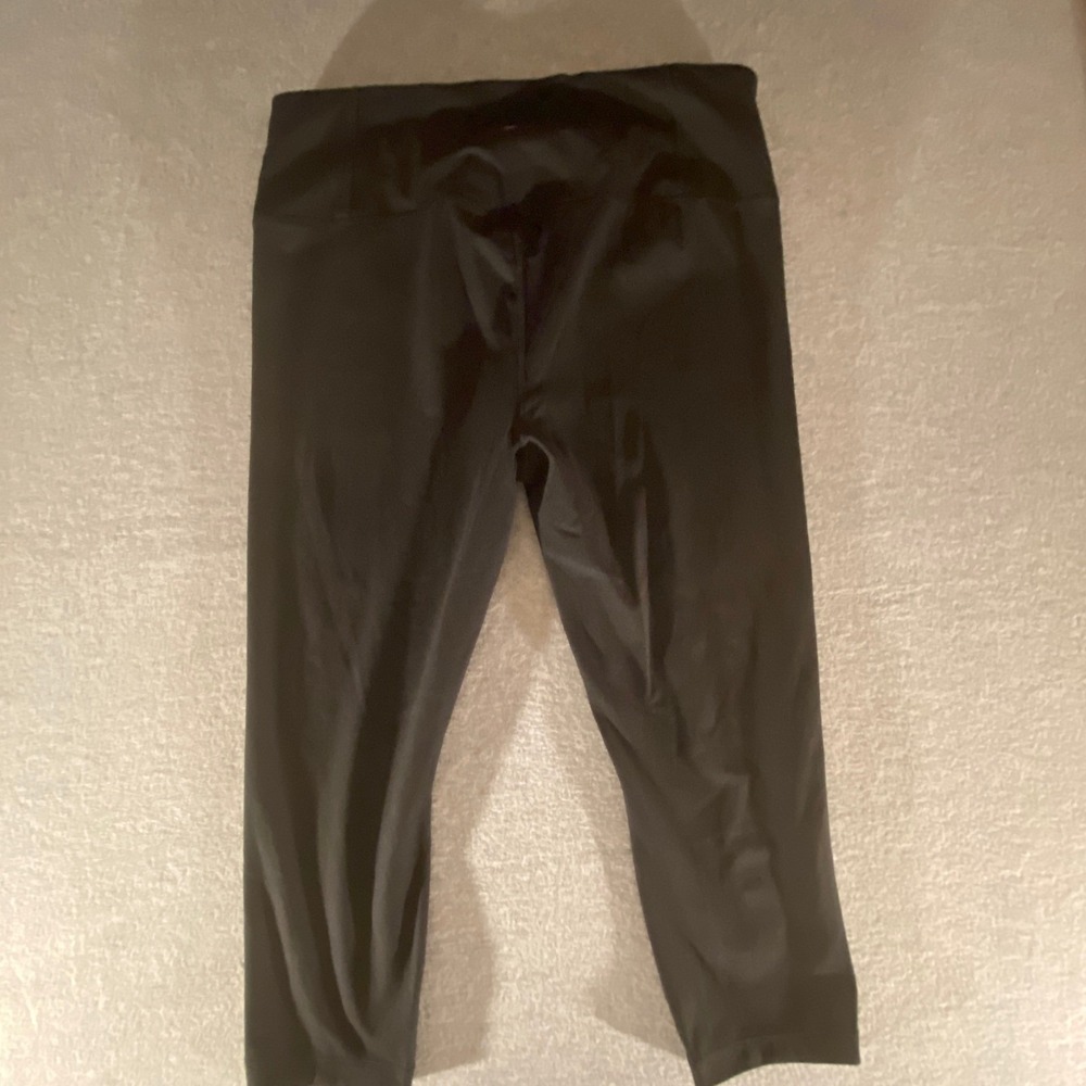 Yogalicious Lux Black High Waisted Cropped Leggings XXL Athleisure Gym